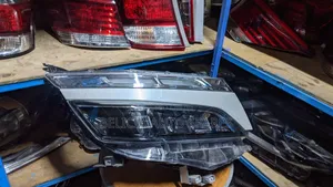 Voxy 2018 Xenon Headlight