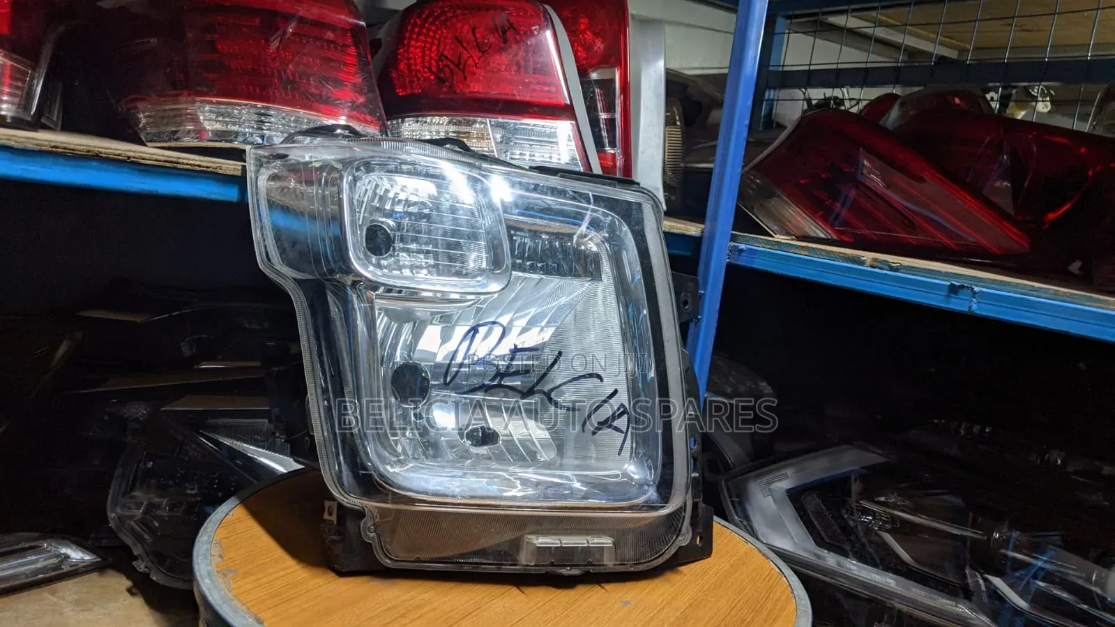 Wagonar Non Xenon Headlight 2017