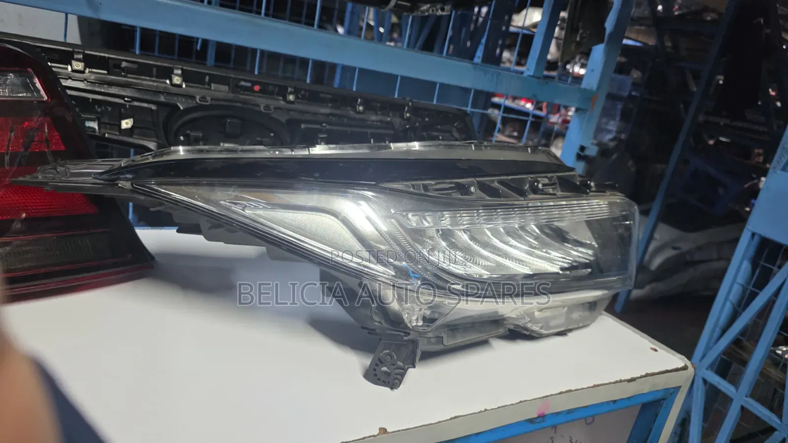 Honda Vexel 2017 Xenon Headlight