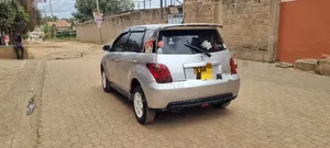 Toyota IST 2002 Silver