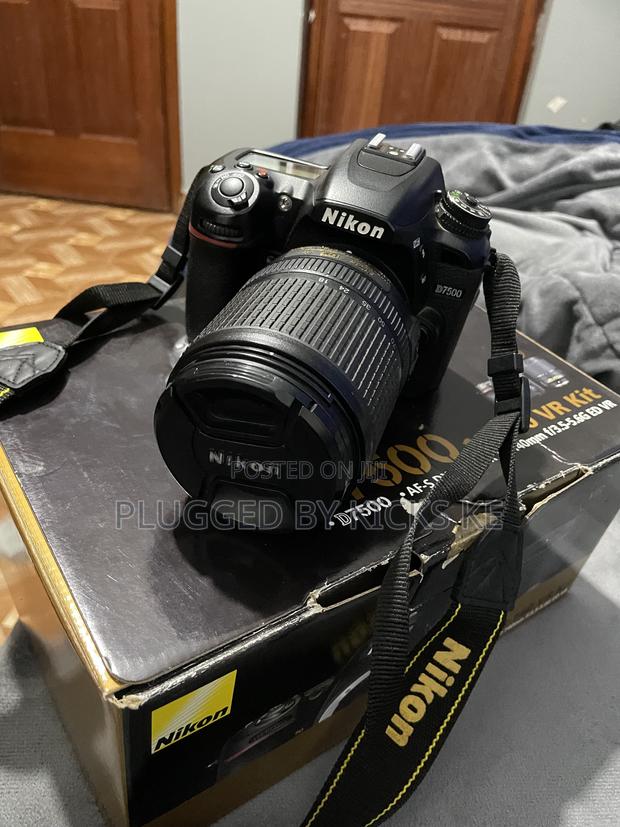 Nikon D7500