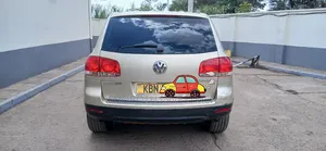 Volkswagen Touareg 2006 Silver