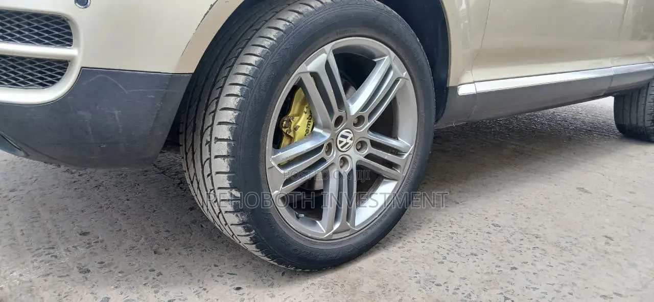 Volkswagen Touareg 2006 Silver
