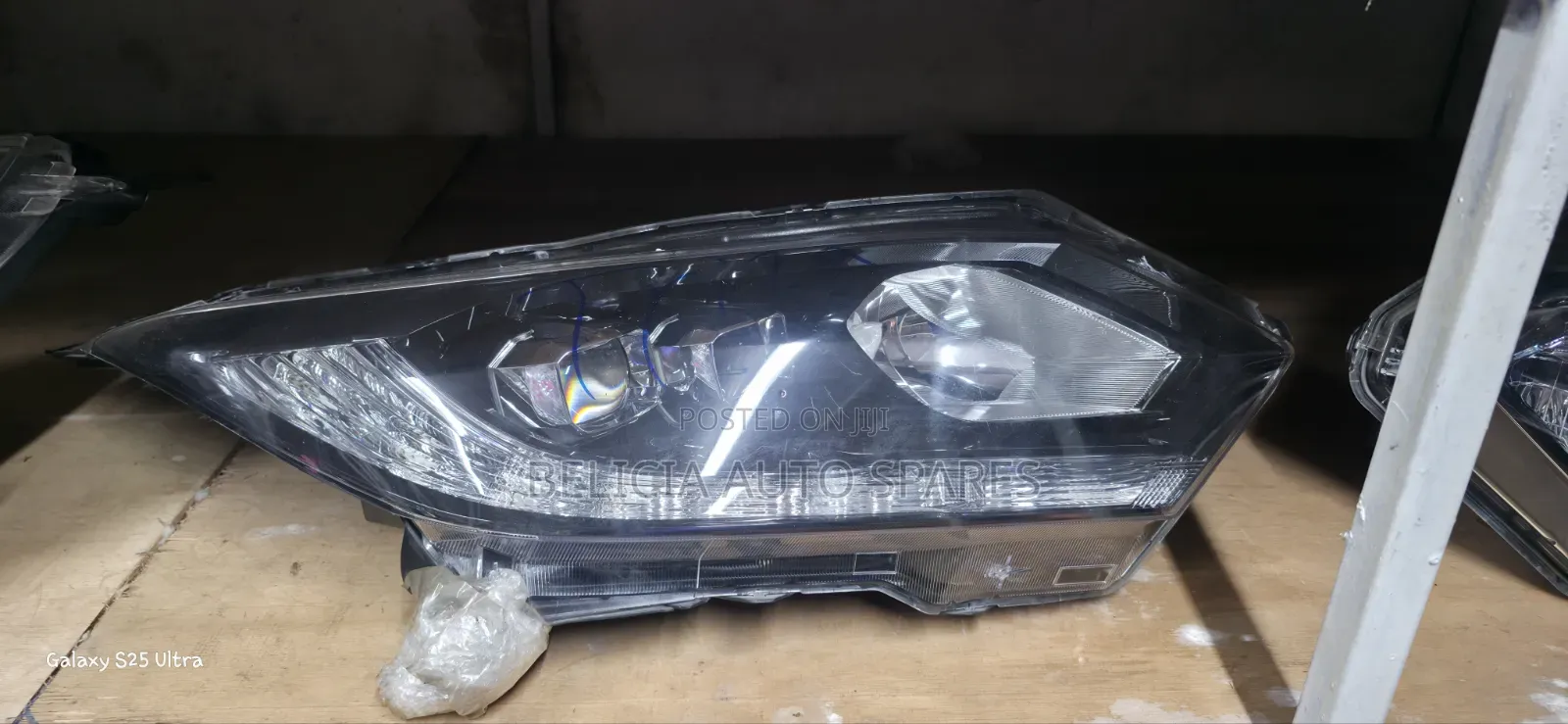 Honda Vexel 2015 Xenon Headlight