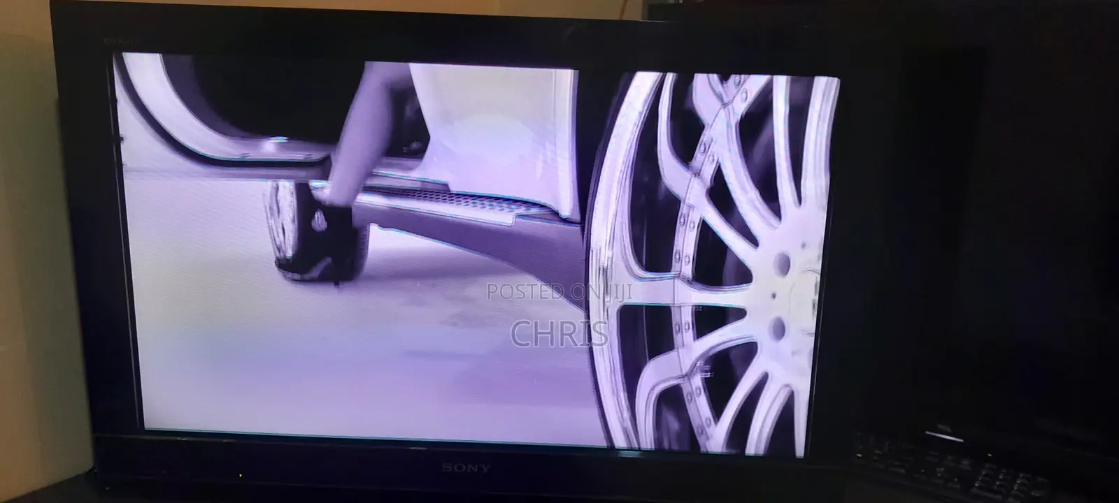 32" Inch TV
