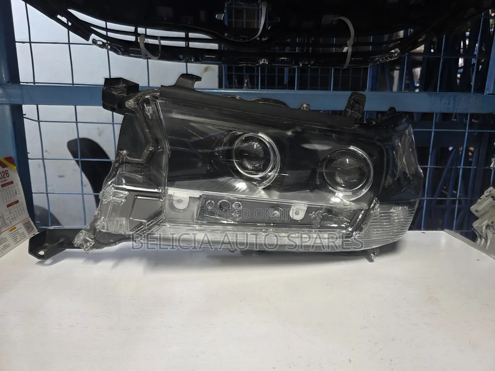 Toyota V8 Xenon Headlight Number 48