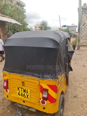 Bajaj 2010 Yellow