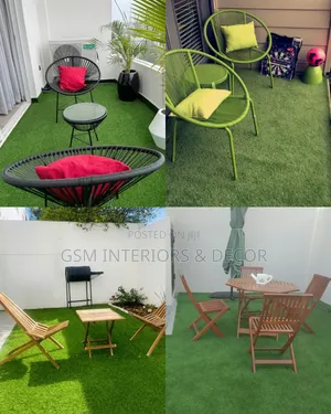 Artificial Green Grass Carpets With With Balcony Round Seats