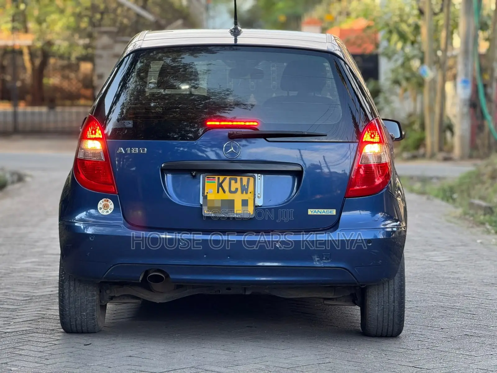 Mercedes-Benz A-Class 2012 Blue