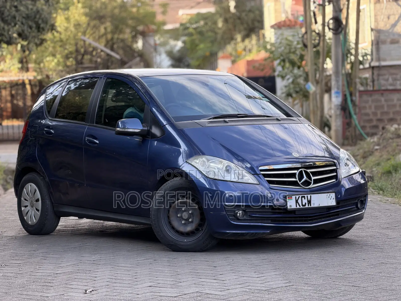 Mercedes-Benz A-Class 2012 Blue