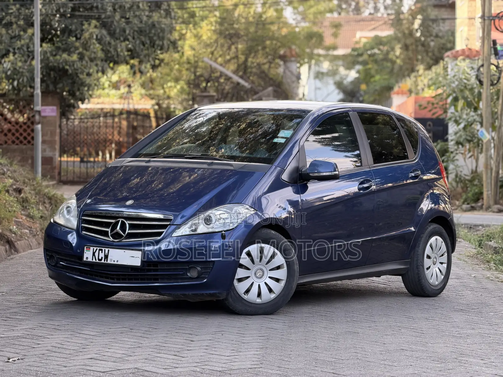 Mercedes-Benz A-Class 2012 Blue