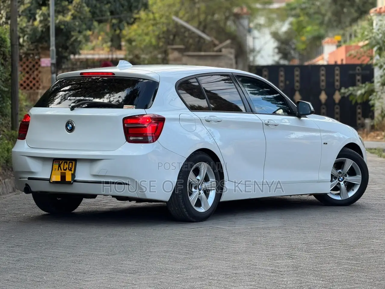 BMW 116i 2011 White