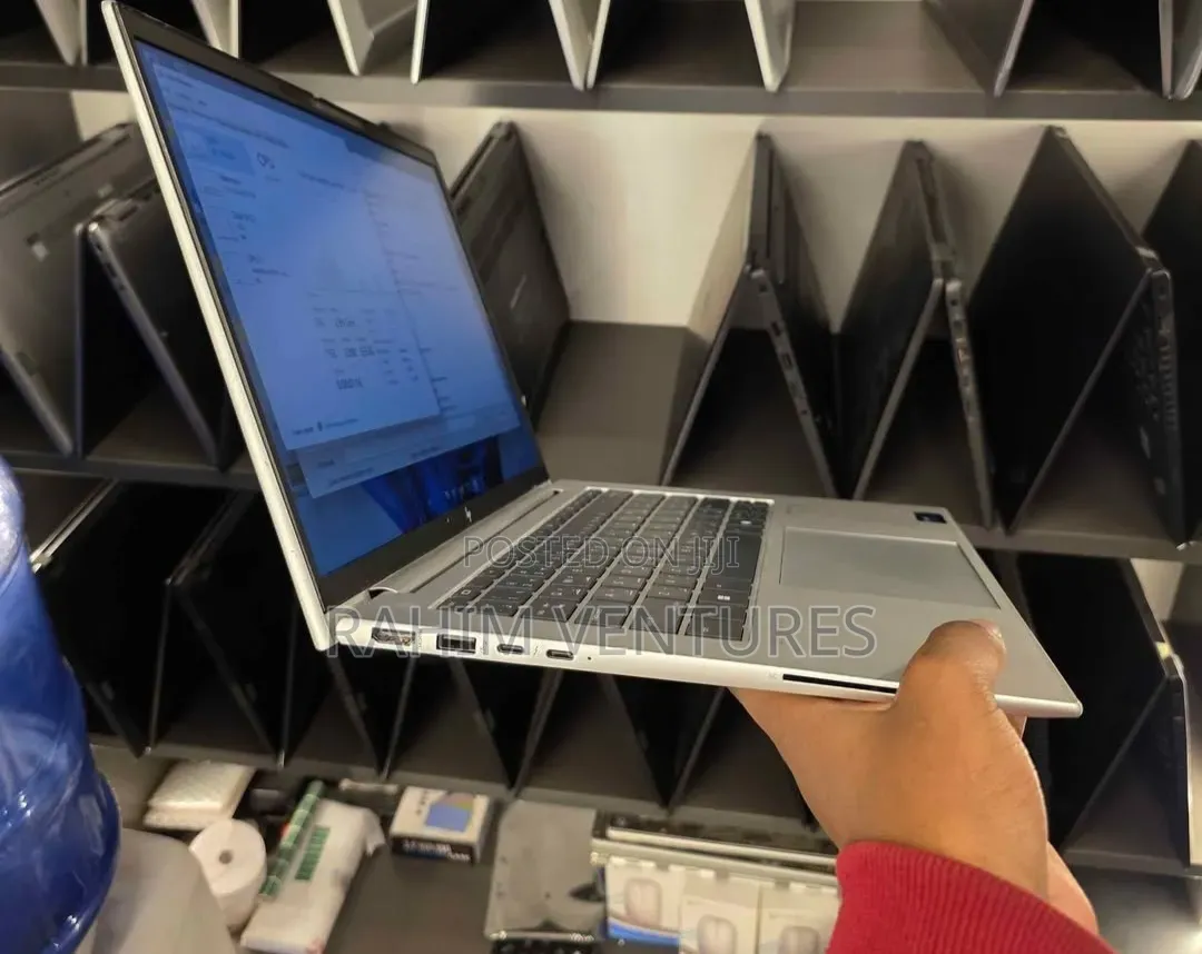 Laptop HP EliteBook 840 G10 8GB Intel Core i5 SSD 256GB