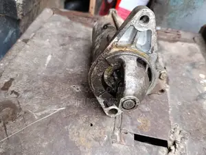 Starter Motor for 2 SZ 1.3 Engine ( Belta, Vitz, Ractis)