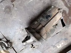 Starter Motor for 2 SZ 1.3 Engine ( Belta, Vitz, Ractis)