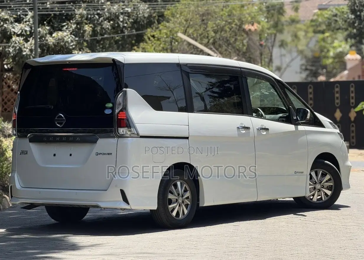 Nissan Serena 2019 White
