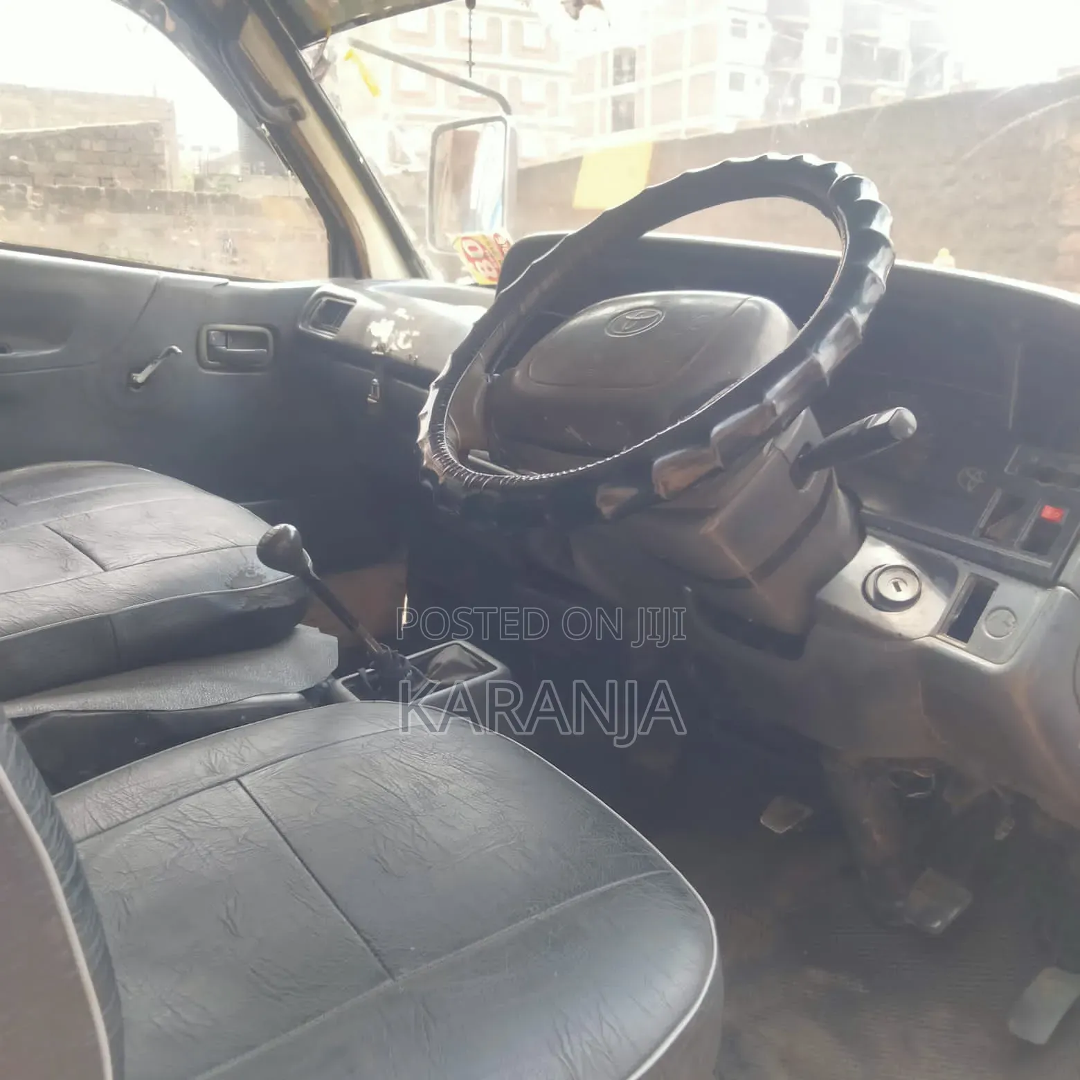 Toyota HiAce 2008 Blue