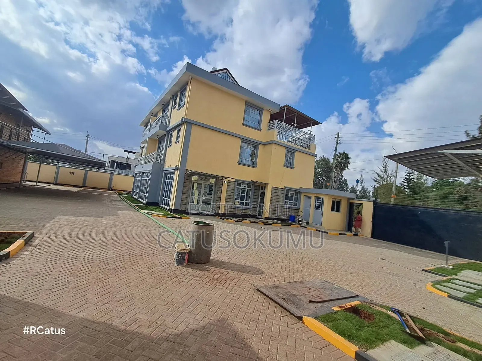 5bdrm Maisonette in Syokimau, Gateway Mall Area for rent