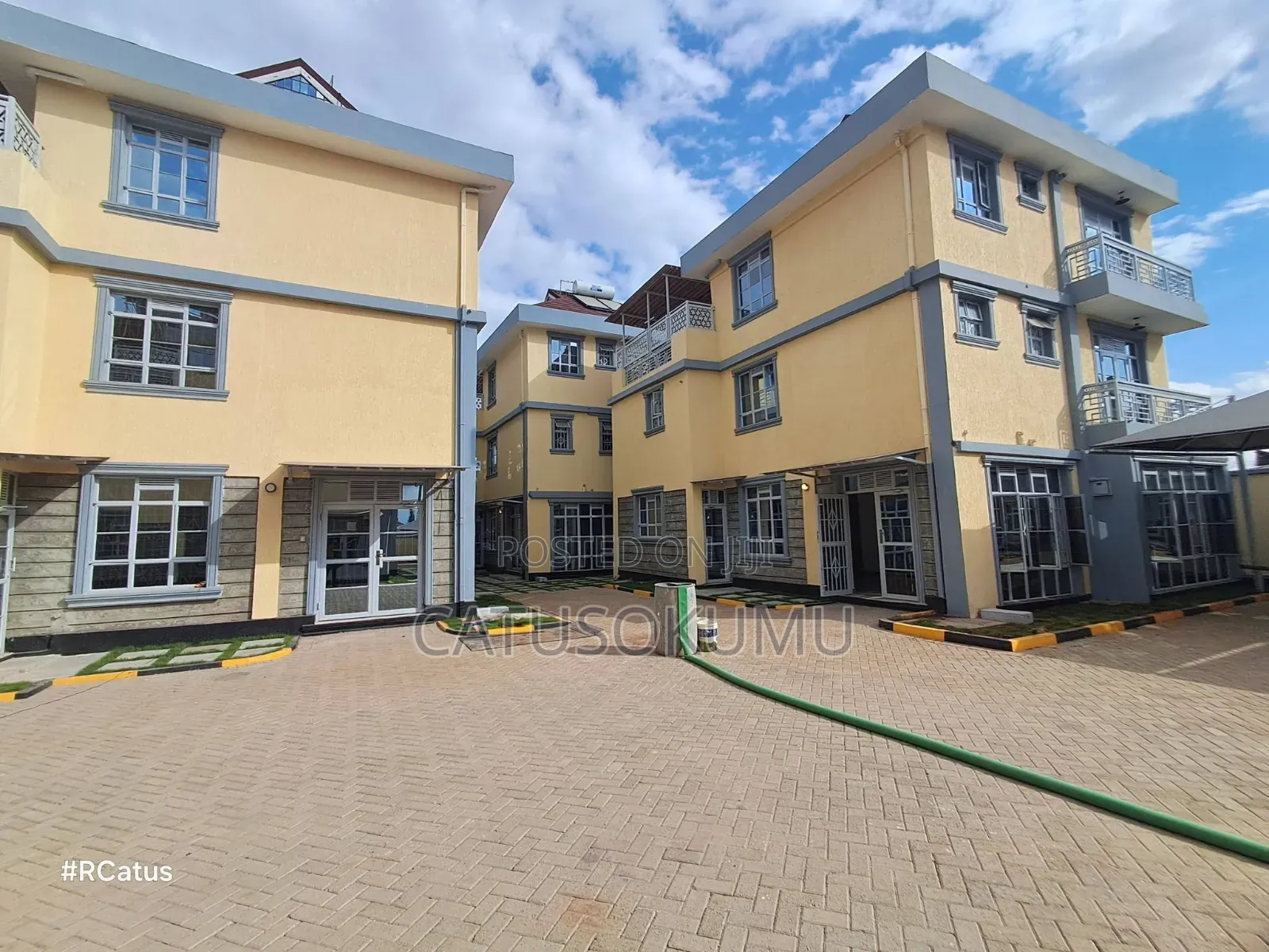 5bdrm Maisonette in Syokimau, Gateway Mall Area for rent
