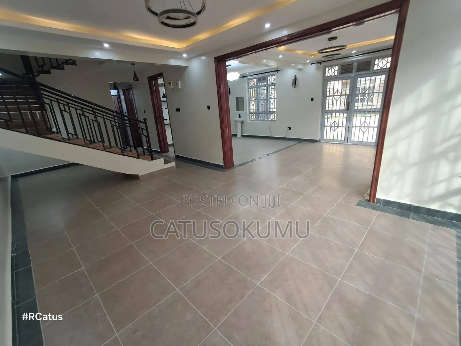 5bdrm Maisonette in Syokimau, Gateway Mall Area for rent
