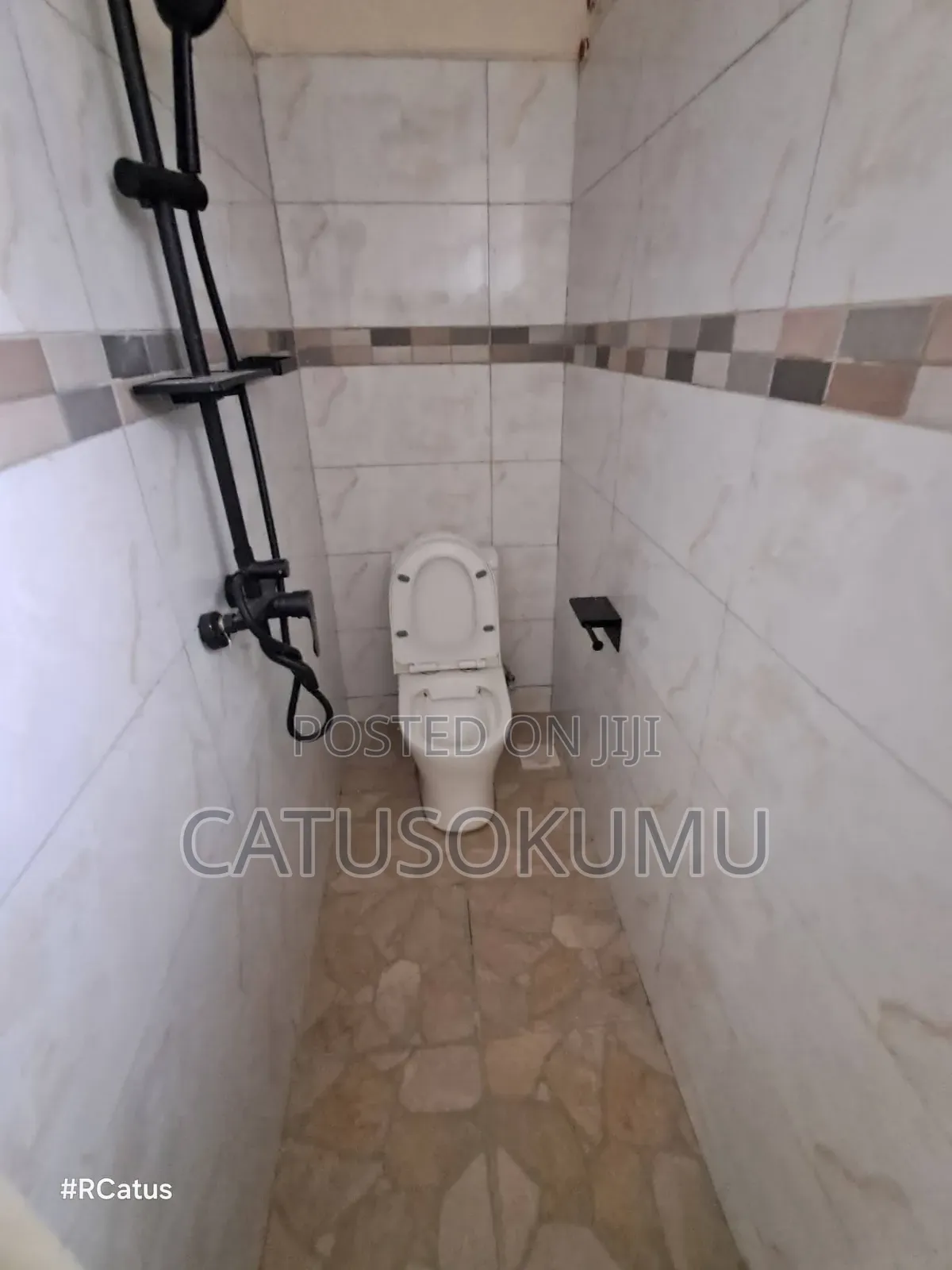 5bdrm Maisonette in Syokimau, Gateway Mall Area for rent