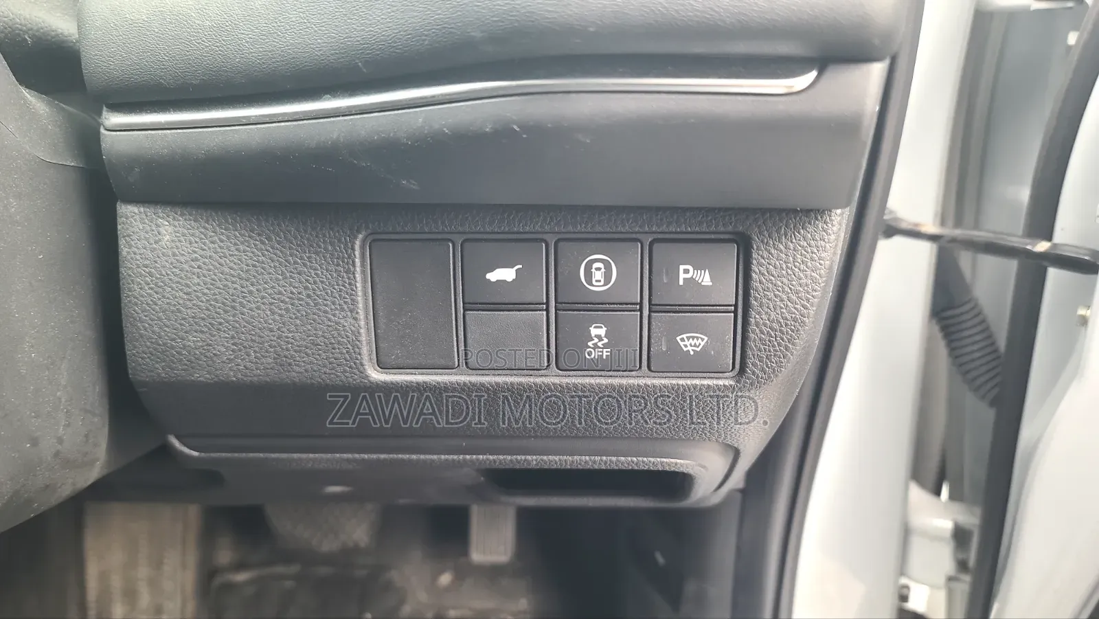 Honda Vezel 1.5 Hybrid 2WD 2021 White