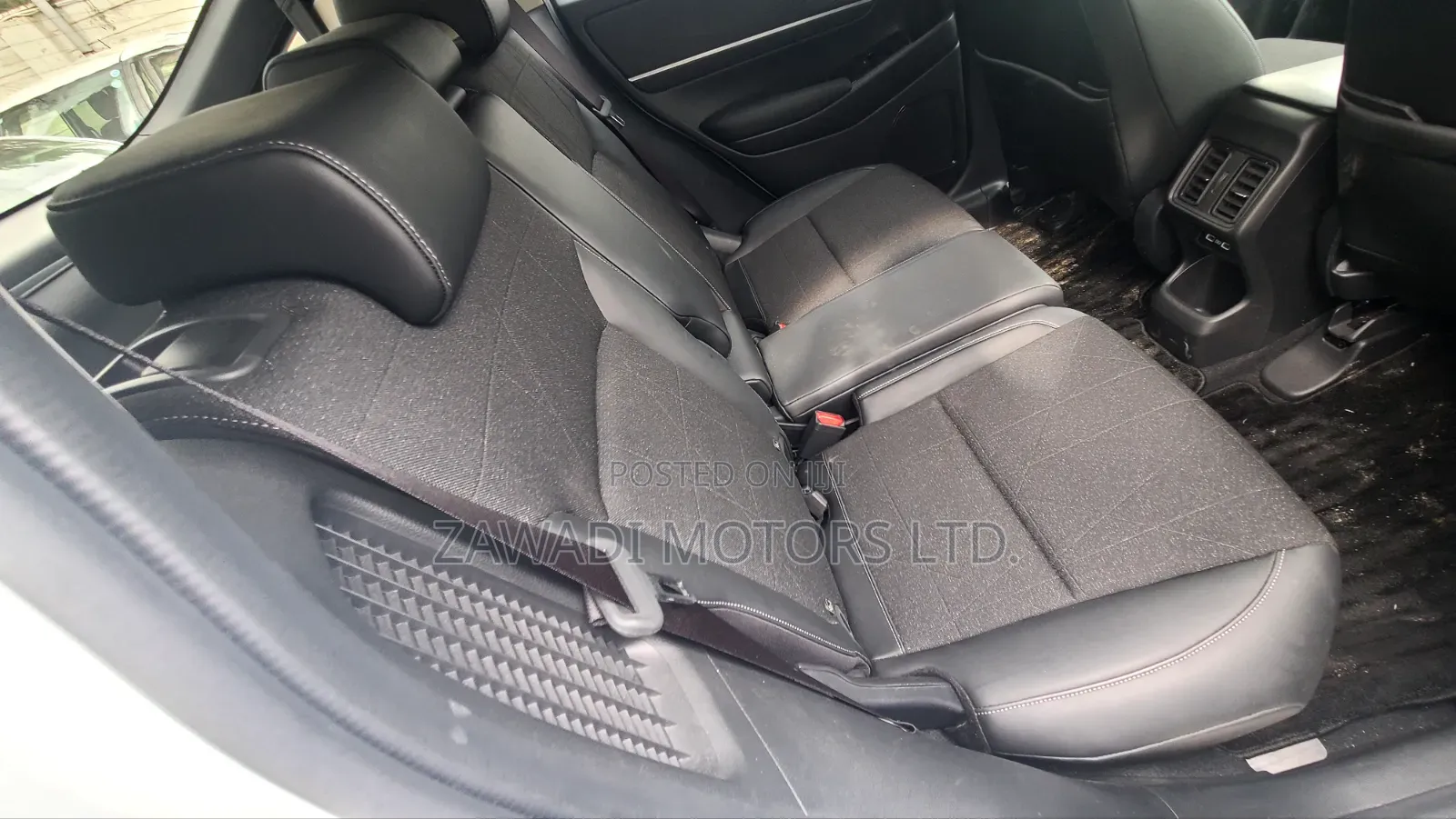 Honda Vezel 1.5 Hybrid 2WD 2021 White