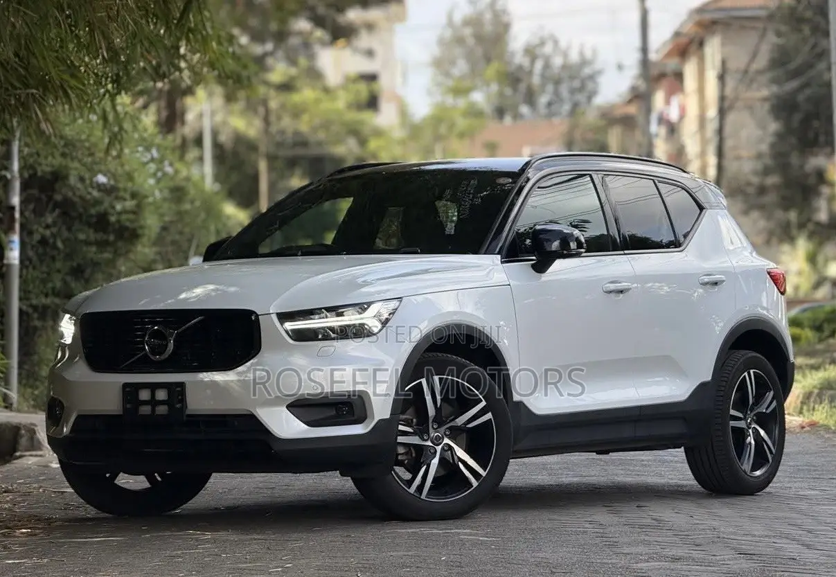 Volvo XC40 T5 Petrol AWD 2019 White