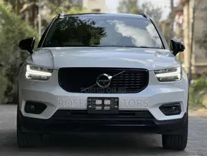 Volvo XC40 T5 Petrol AWD 2019 White