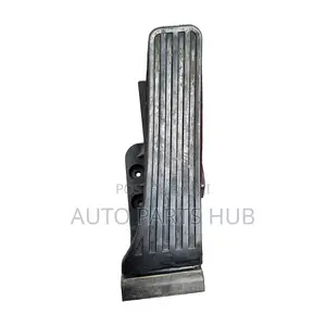 Mercedes-Benz W204 Accelerator Pedal