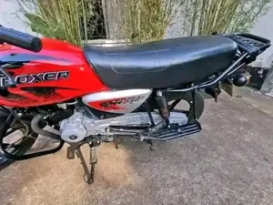 Bajaj Boxer 150 UG 2025 Red