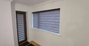 Modern Elegance at Every Window With Horizontal Blinds