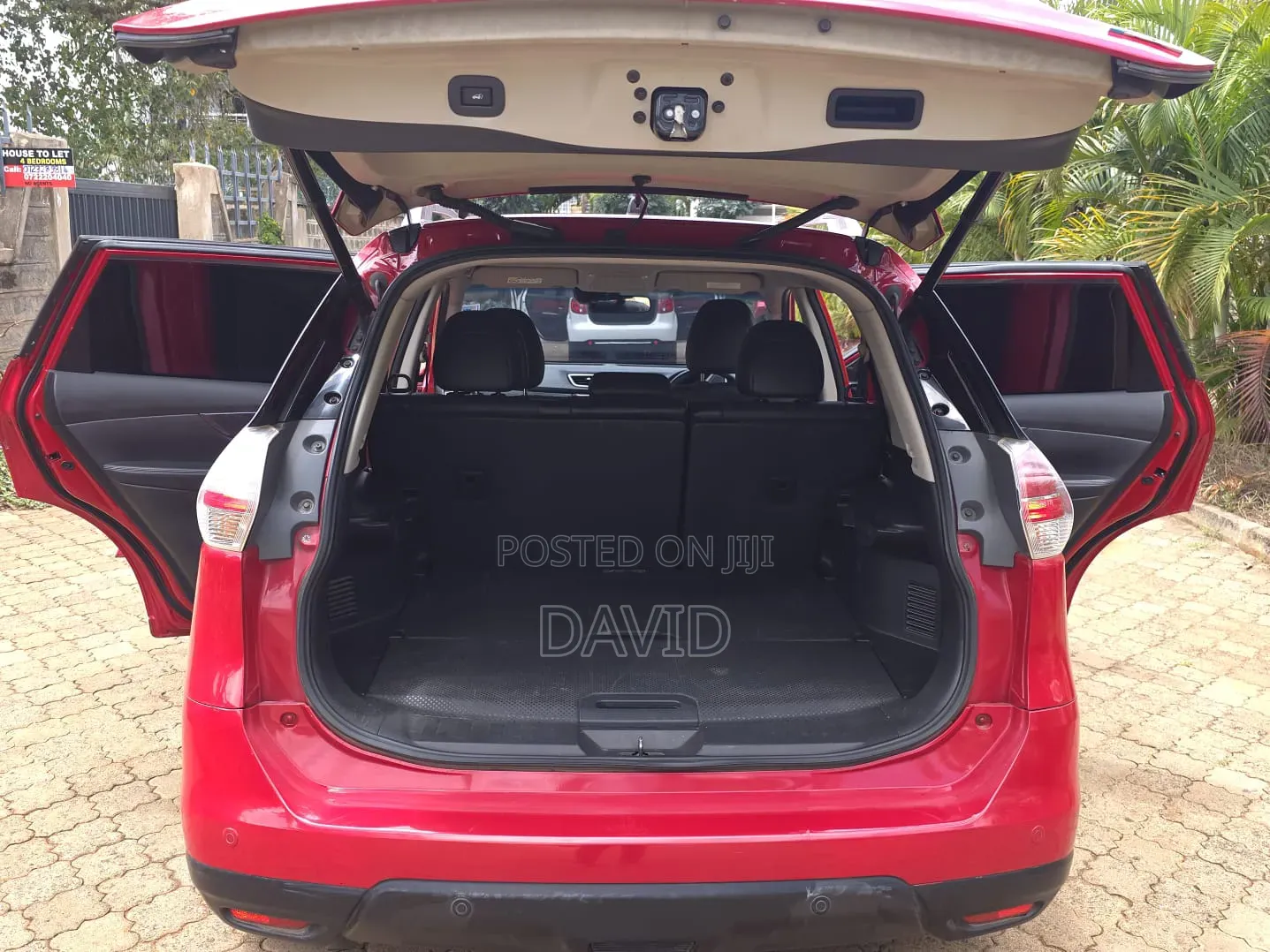 Nissan X-Trail 2.0 Petrol FWD 2016 Red