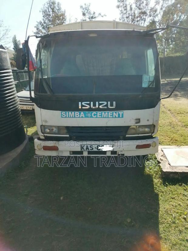 Intact Isuzu FRR Needs Batteries - thumbnail 4