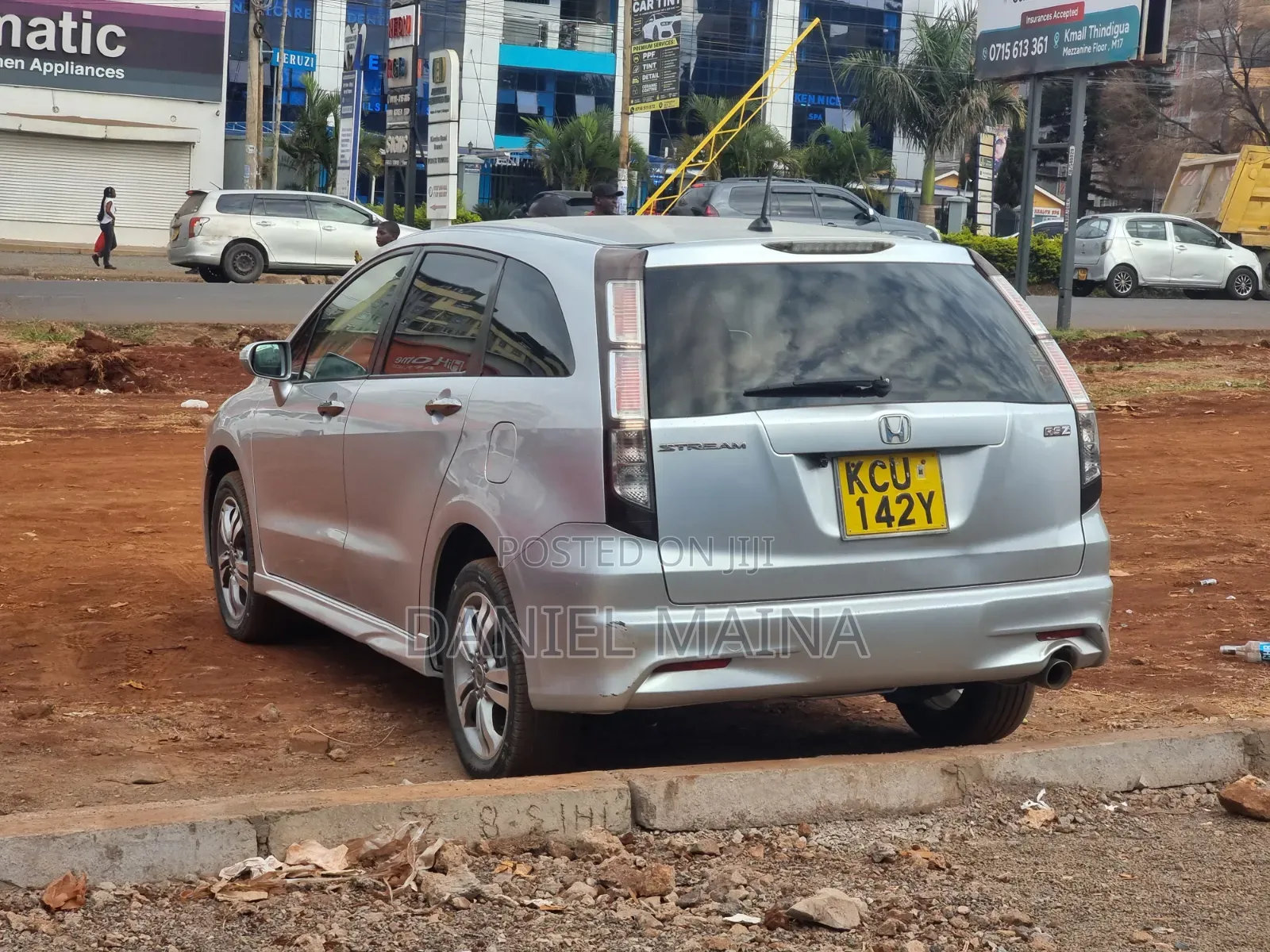 Honda Stream 2012 Silver