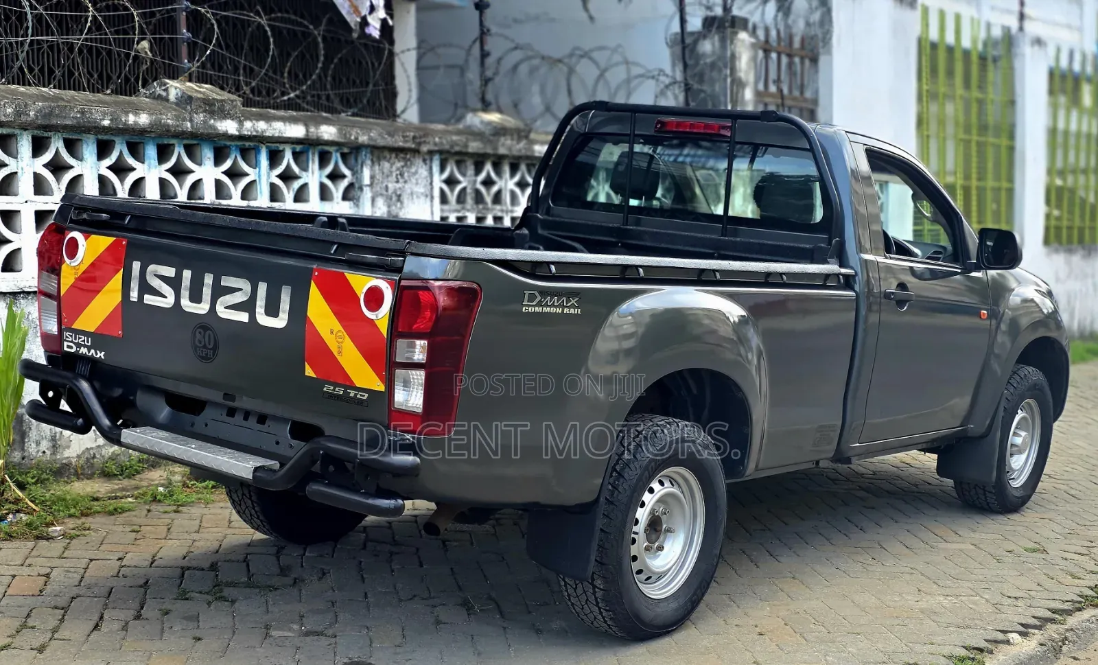 Isuzu D-MAX 2021 Gray