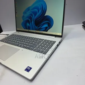New Laptop HP 430 16GB Intel Core Ultra 5 SSD 512GB