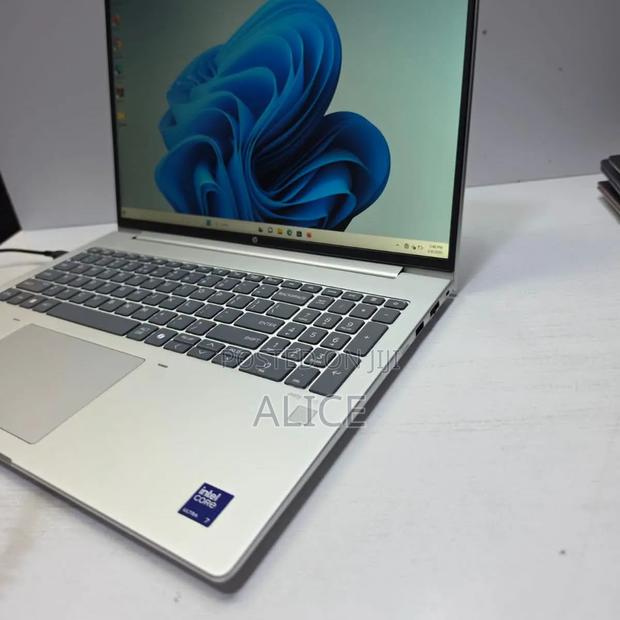 New Laptop HP 430 16GB Intel Core Ultra 5 SSD 512GB