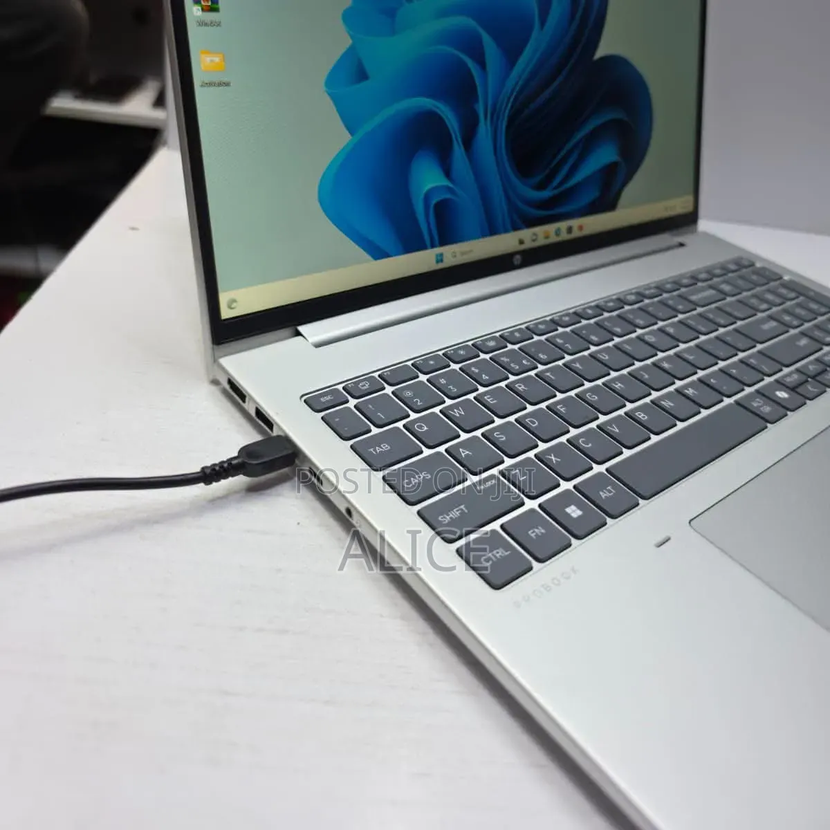 New Laptop HP 430 16GB Intel Core Ultra 5 SSD 512GB
