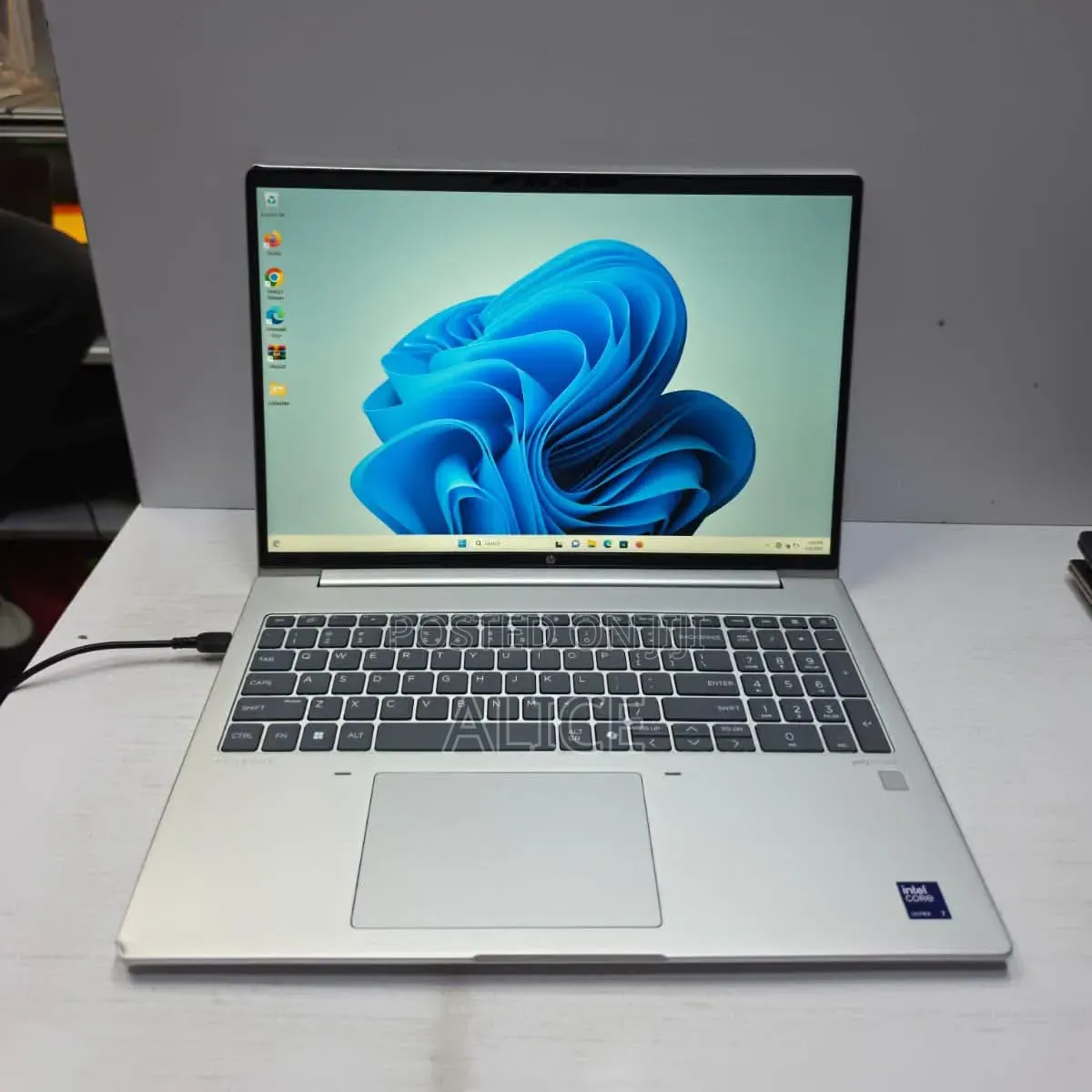 New Laptop HP 430 16GB Intel Core Ultra 5 SSD 512GB