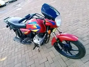 Bajaj Boxer 150 UG 2025 Red
