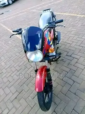 Bajaj Boxer 150 UG 2025 Red