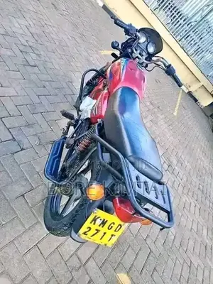 Bajaj Boxer 150 UG 2025 Red