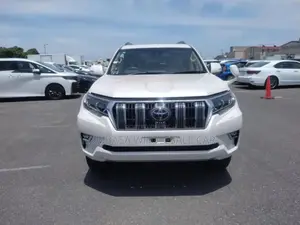 Toyota Land Cruiser 3.3 Diesel 4WD 2021 White