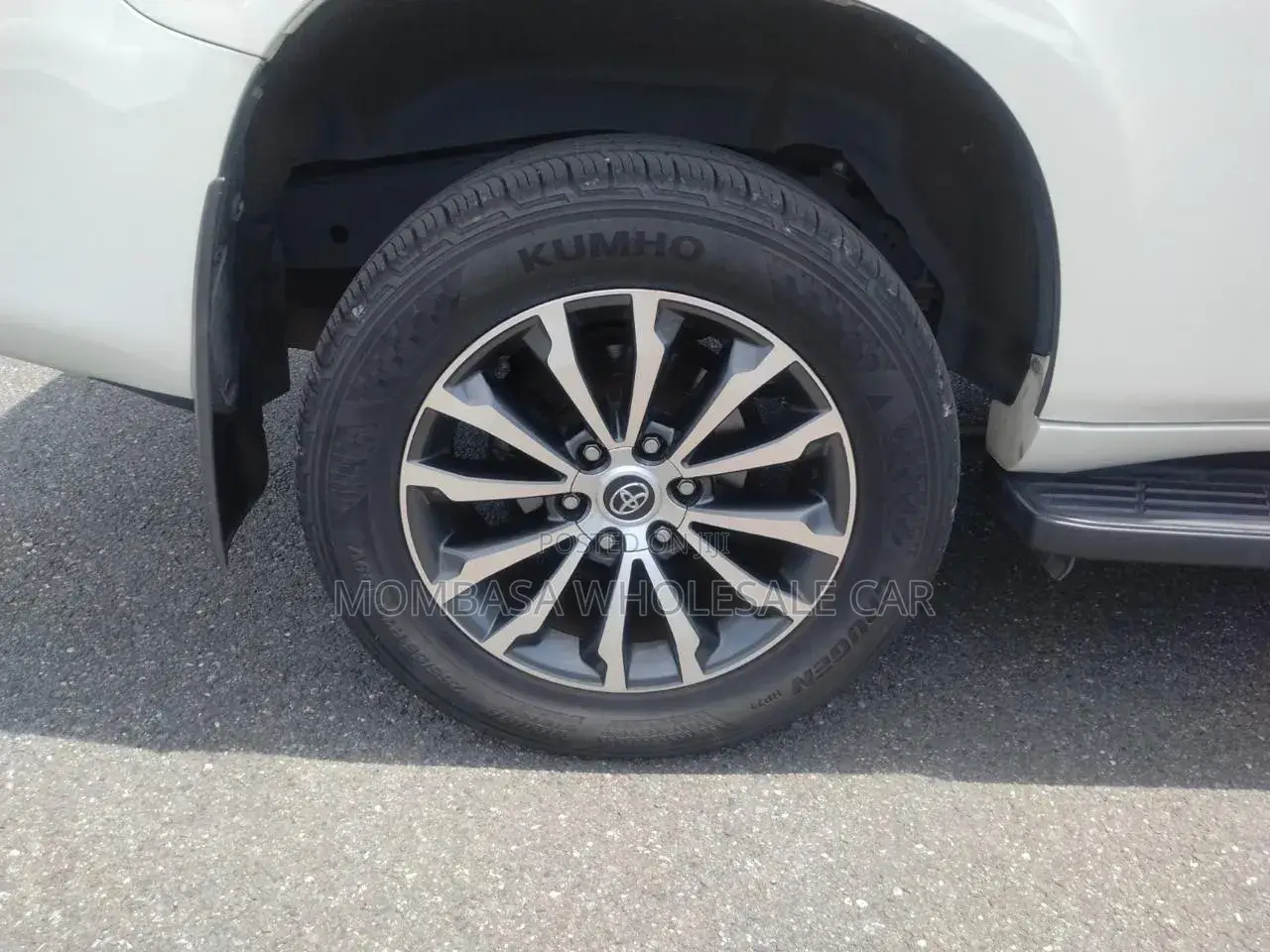 Toyota Land Cruiser 3.3 Diesel 4WD 2021 White