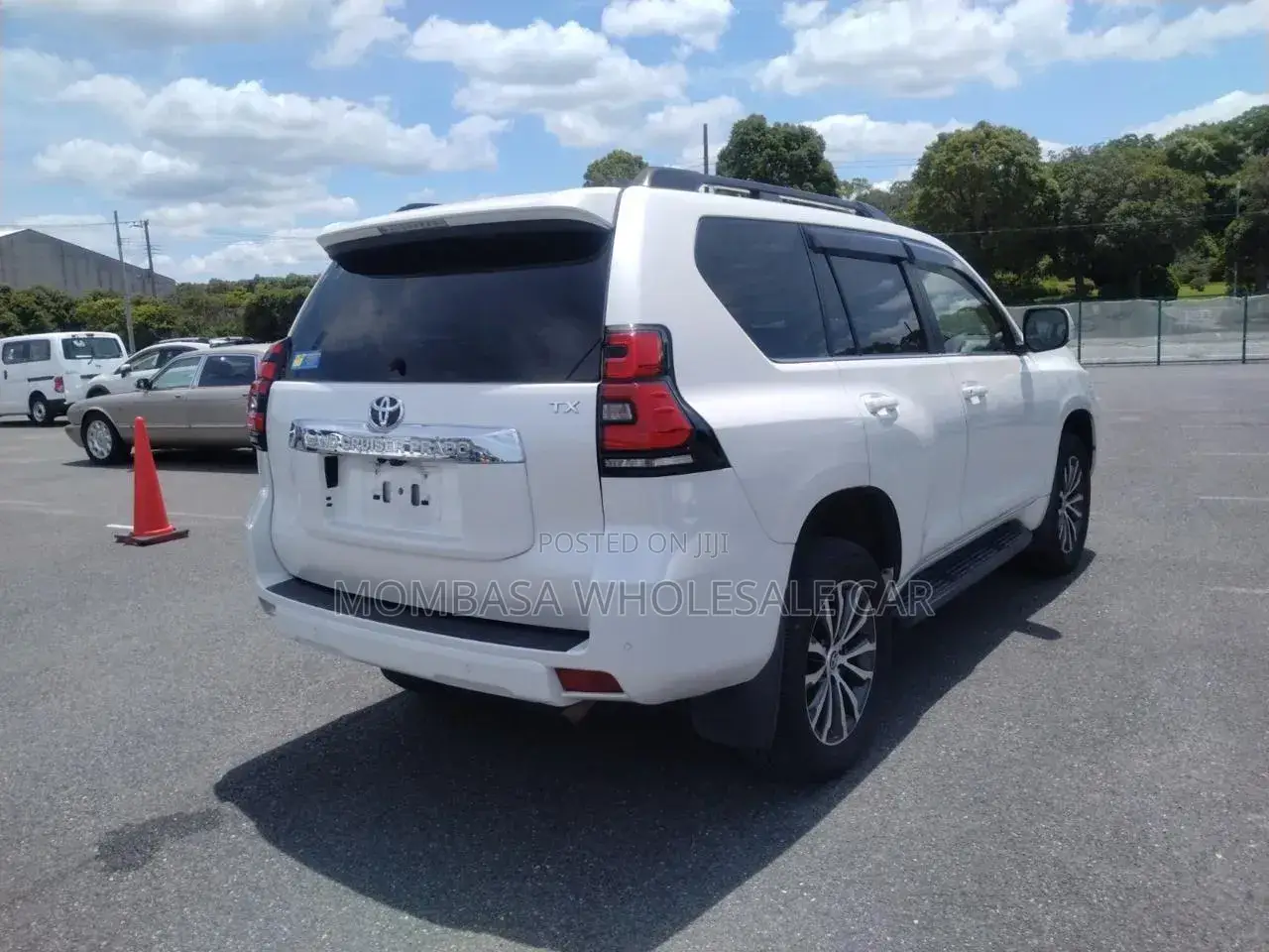 Toyota Land Cruiser 3.3 Diesel 4WD 2021 White