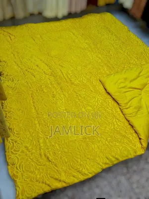 Plain American Woolen Duvet – 6×6 - Sn