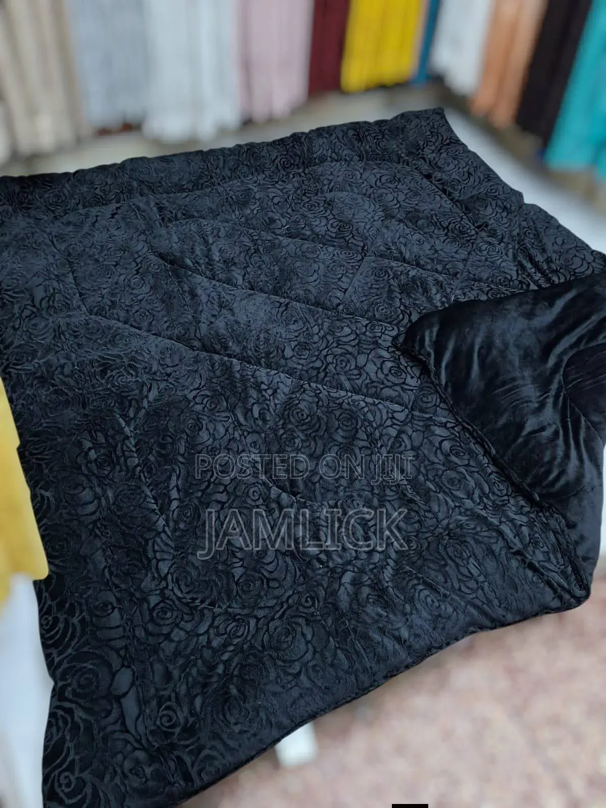 Plain American Woolen Duvet – 6×6 - Sn