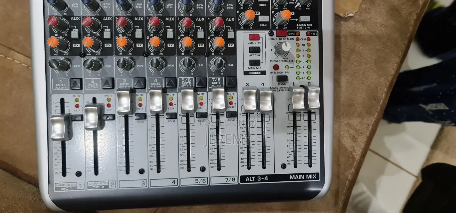 Mixer-Xenyx QX1204 USB Behringer Mixer