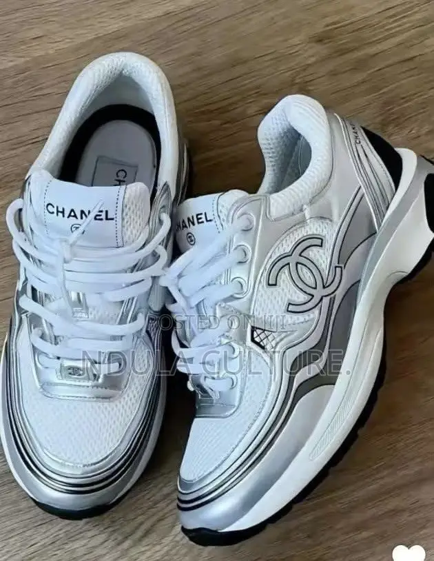 Chanel Cc Runner Sneakers